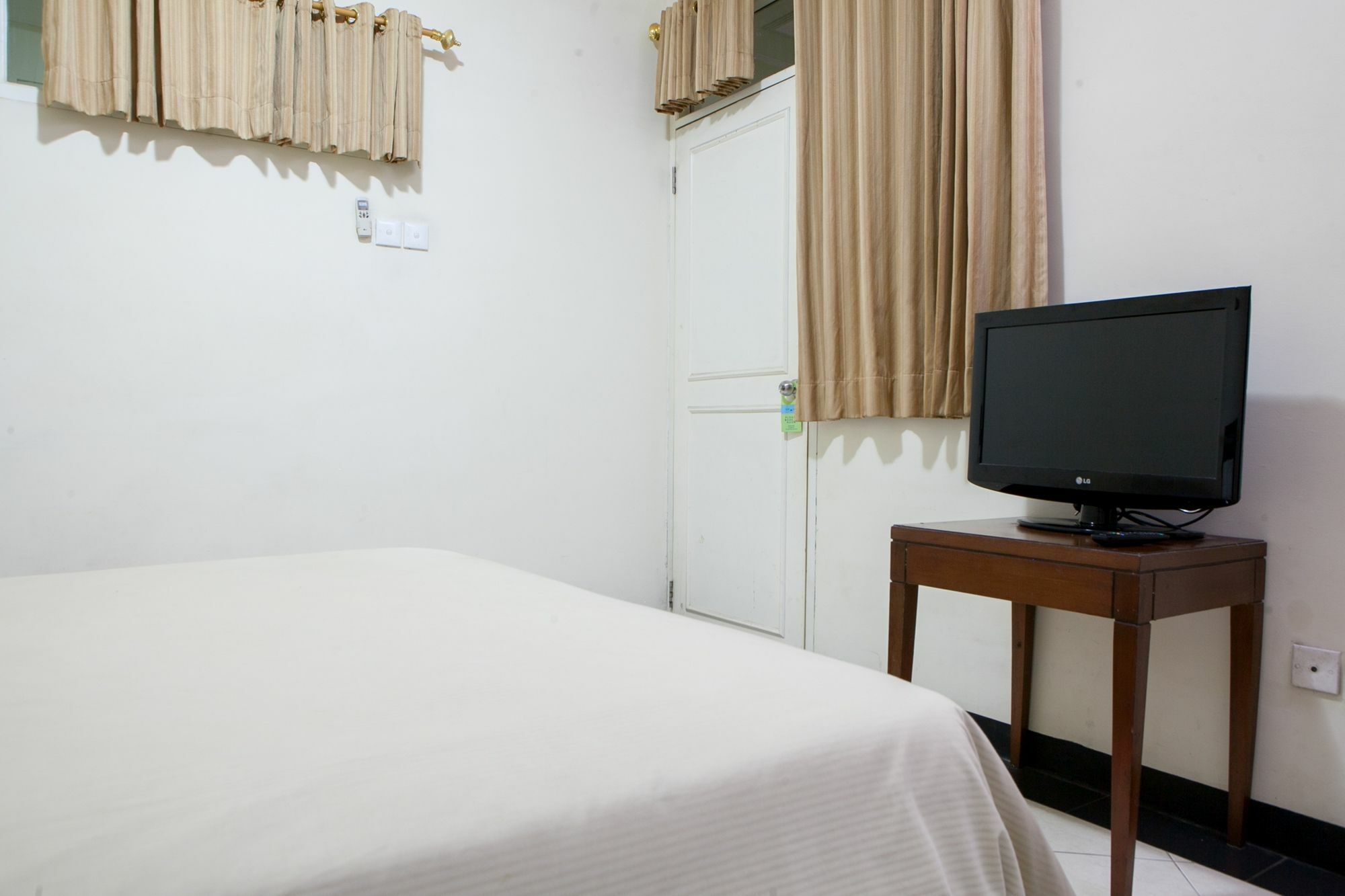 Reddoorz Plus At Buah Batu Бандунг Екстер'єр фото